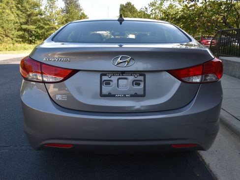 Used 2012 Hyundai Elantra GLS w/ Preferred Pkg 3 FWD image 6