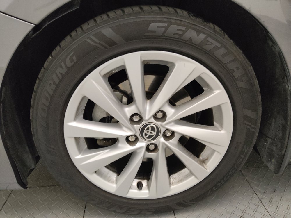 Used 2022 Toyota Camry LE FWD image 31