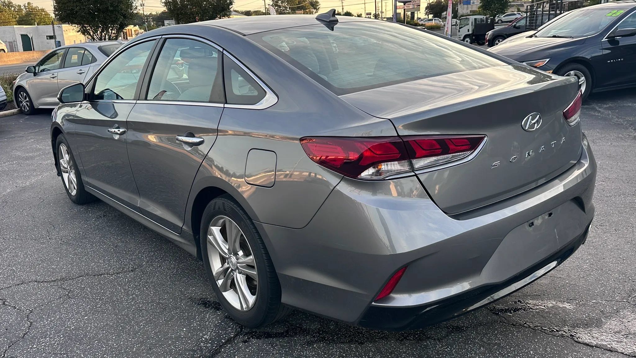 Used 2018 Hyundai Sonata SEL FWD image 8