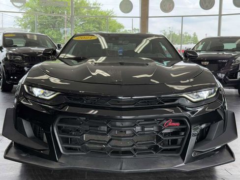 Used 2021 Chevrolet Camaro SS image 7