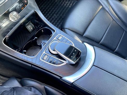 Used 2020 Mercedes-Benz C 300 4MATIC Sedan image 14