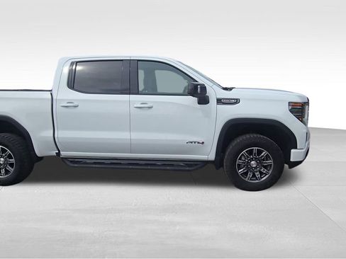 Used 2024 GMC Sierra 1500 AT4 AWD/4WD image 9
