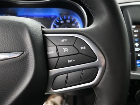 Used 2023 Chrysler 300 Touring w/ Sport Appearance Package image 16