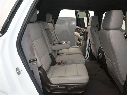 Used 2021 GMC Yukon SLE image 16