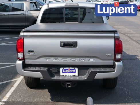 Used 2023 Toyota Tacoma SR image 4