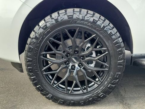 New 2026 Ford Expedition Platinum w/ Stealth Appearance Package AWD/4WD image 27