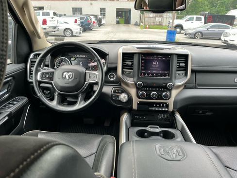 Used 2019 RAM 1500 Laramie AWD/4WD image 25