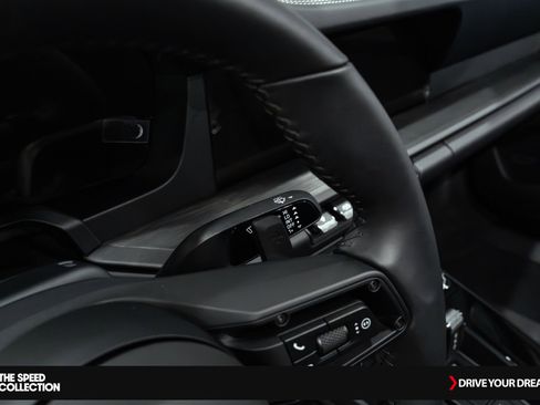 Used 2025 Porsche 911 Targa 4 GTS image 30