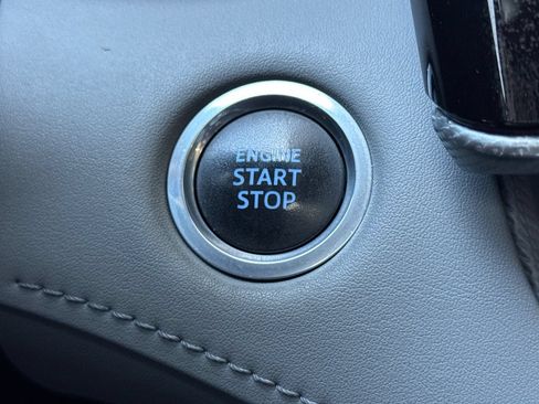 Used 2020 Toyota Highlander Platinum FWD image 23