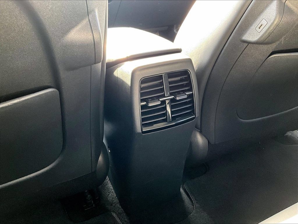 Used 2023 Kia Niro Wind FWD image 34