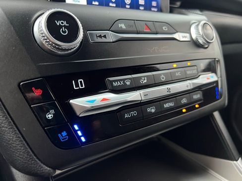 Used 2020 Ford Explorer ST w/ ST Street Pack image 56