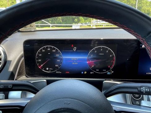 Certified 2024 Mercedes-Benz GLB 250 4MATIC image 15