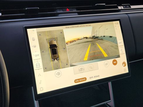 New 2025 Land Rover Range Rover Long Wheelbase SE image 18