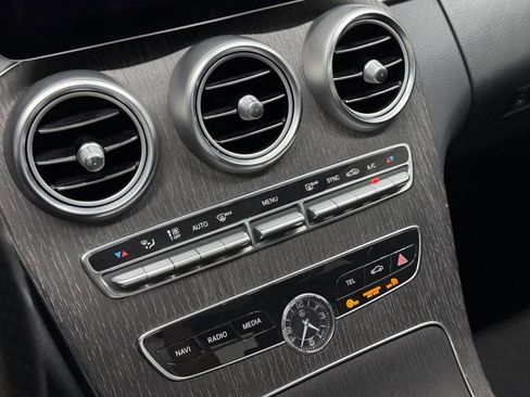 Used 2019 Mercedes-Benz C 300 Sedan image 20