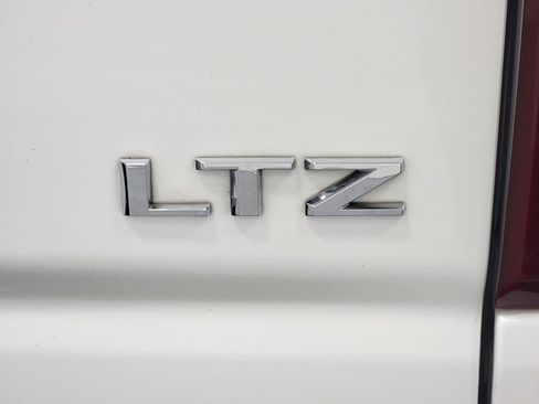 Used 2019 Chevrolet Silverado 1500 LTZ w/ LTZ Plus Package image 16