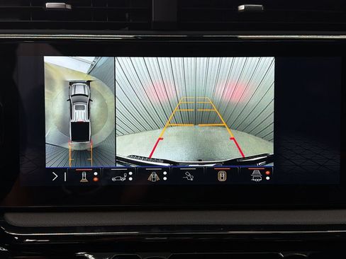 Used 2026 GMC Sierra 1500 AT4 w/ AT4 Premium Package AWD/4WD image 32