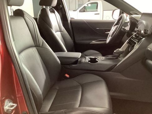 Used 2021 Toyota Venza Limited w/ Advanced Technology Package AWD/4WD image 18