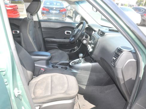 Used 2014 Kia Soul + w/ UVO w/Eservices Package FWD image 16
