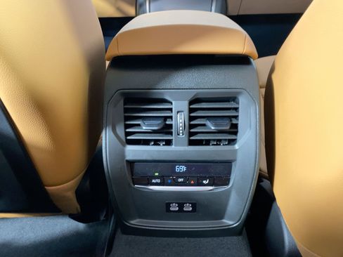 New 2026 BMW 330i xDrive Sedan w/ Premium Package image 29