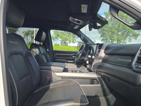 Used 2024 RAM 1500 Laramie image 11