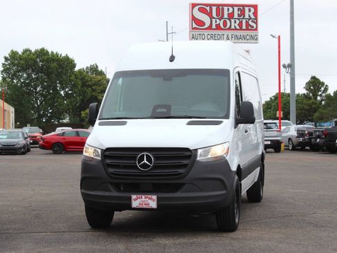 Used 2025 Mercedes-Benz Sprinter 2500 image 7
