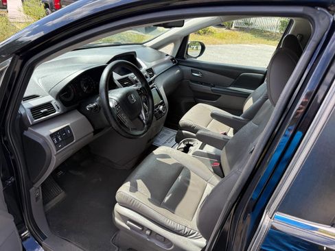 Used 2015 Honda Odyssey EX-L image 9