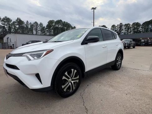 Used 2018 Toyota RAV4 LE w/ All Weather Liner Package image 2