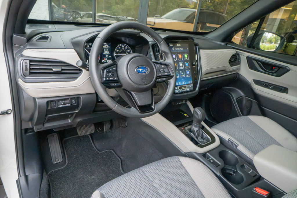 Certified 2025 Subaru Forester Premium AWD/4WD image 9
