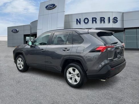 Used 2021 Toyota RAV4 XLE FWD image 3