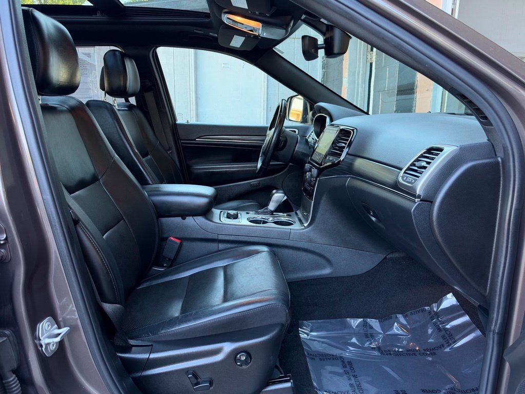 Used 2019 Jeep Grand Cherokee Limited w/ Luxury Group II AWD/4WD image 23