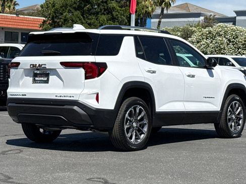New 2026 GMC Terrain Elevation w/ Elevation Premium Package AWD/4WD image 5