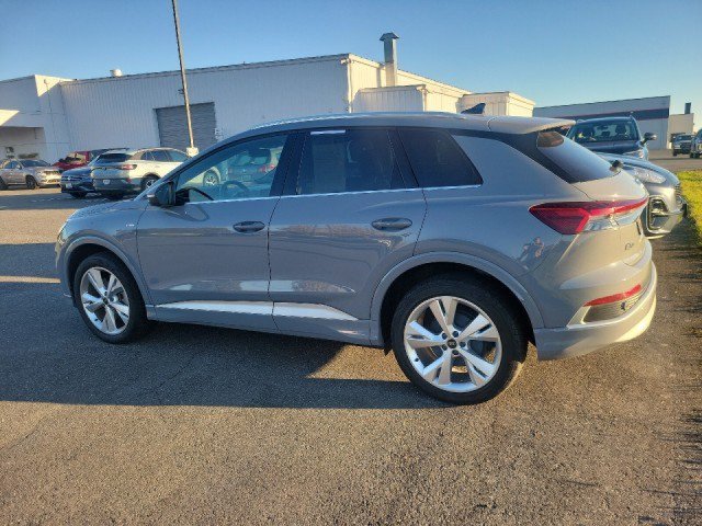 Used 2023 Audi Q4 e-tron Premium w/ Convenience Package AWD/4WD image 3