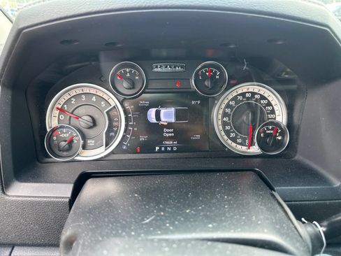 Used 2017 RAM 2500 Laramie w/ Sport Appearance Group AWD/4WD image 9
