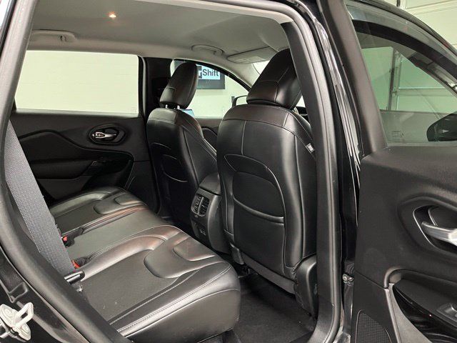 Used 2021 Jeep Cherokee Latitude Plus FWD image 48