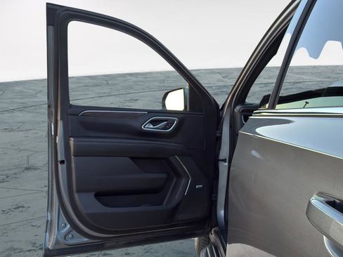 Used 2021 Chevrolet Tahoe LT image 11