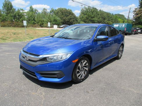 Used 2018 Honda Civic EX image 1