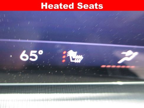 Used 2025 Buick Enclave Sport Touring FWD image 19