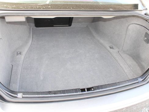 Used 2008 BMW 750i w/ Sport Pkg image 24