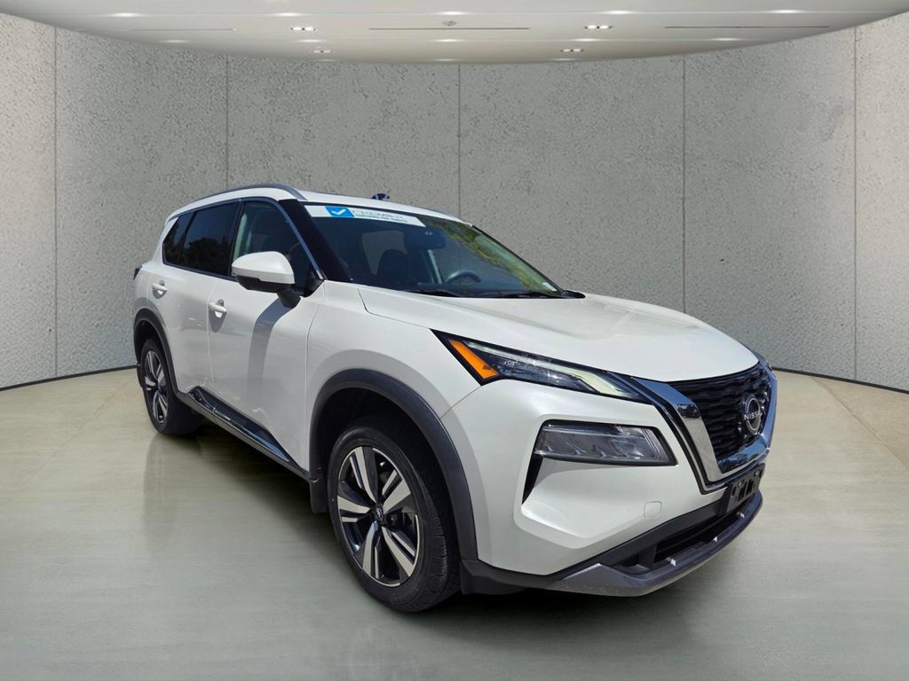 Used 2023 Nissan Rogue SL AWD/4WD image 7