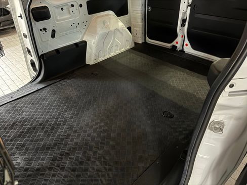 Used 2017 RAM ProMaster City Tradesman w/ Rear Back-up Camera Group image 33