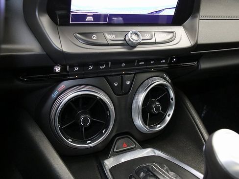 Used 2023 Chevrolet Camaro LT w/ Technology Package image 18