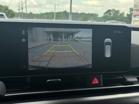 Used 2026 Kia Carnival FWD image 21
