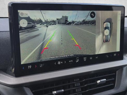 Used 2025 Ford Explorer ST-Line w/ ST-Line Street Pack image 14