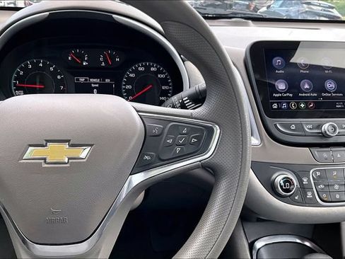 Used 2024 Chevrolet Malibu LT FWD image 12