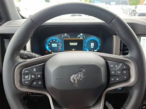 New 2025 Ford Bronco Outer Banks image 14