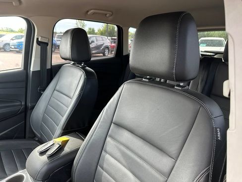 Used 2015 Ford Escape Titanium w/ Equipment Group 301A AWD/4WD image 3