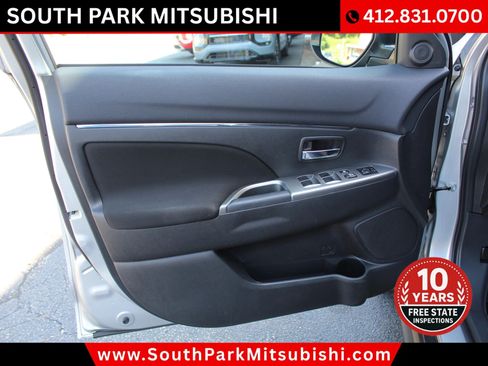 Used 2018 Mitsubishi Outlander Sport ES FWD image 13