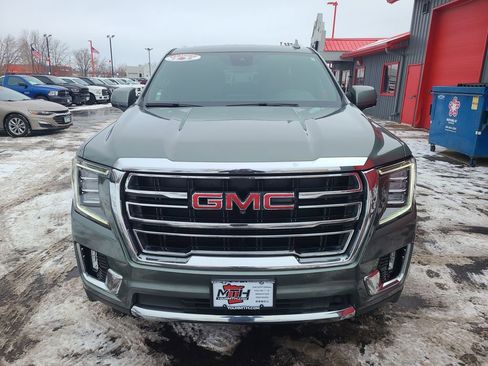 Used 2023 GMC Yukon SLT image 3