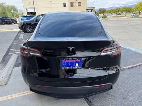 Used 2021 Tesla Model Y Long Range AWD/4WD image 6