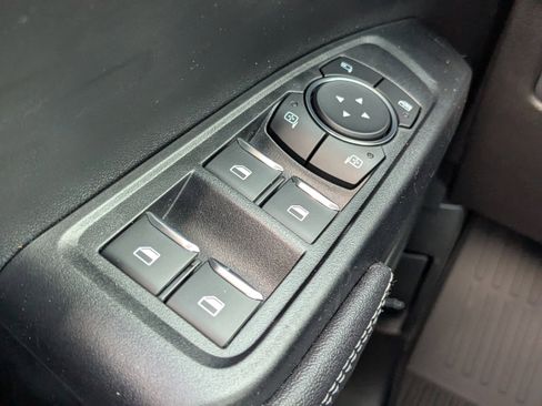 New 2025 Ford Ranger XLT w/ Equipment Group 301A High image 44